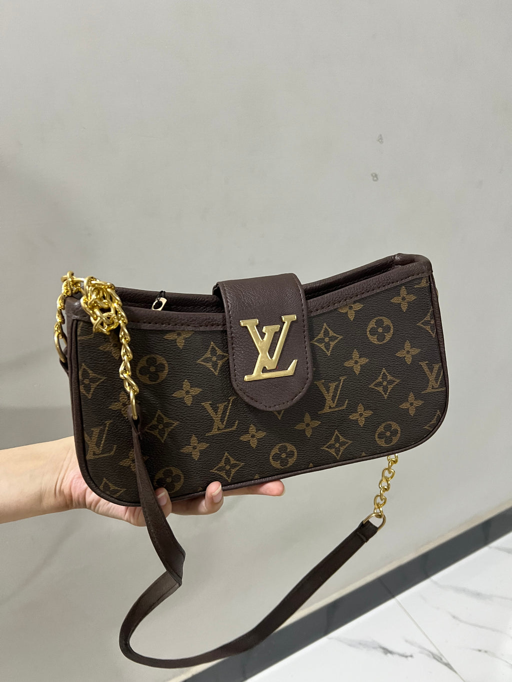 Boxy Lv bag