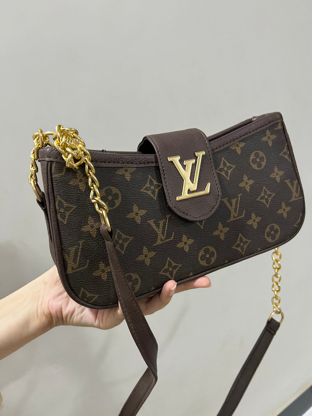 Boxy Lv bag